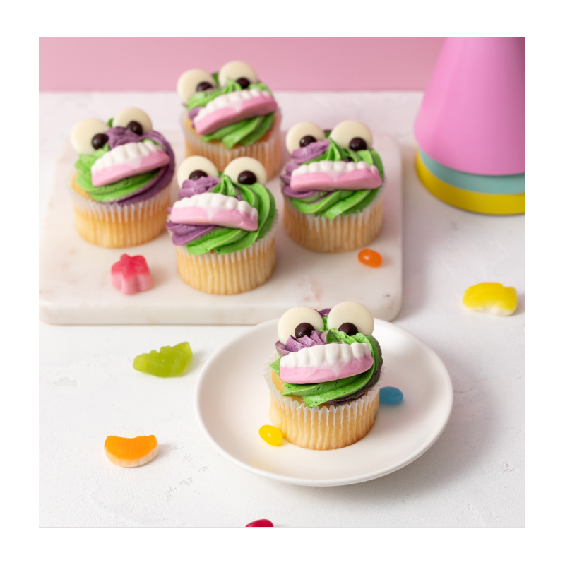 PRIESTLEY'S FREAKY FACED CUPCAKE 6X8'S